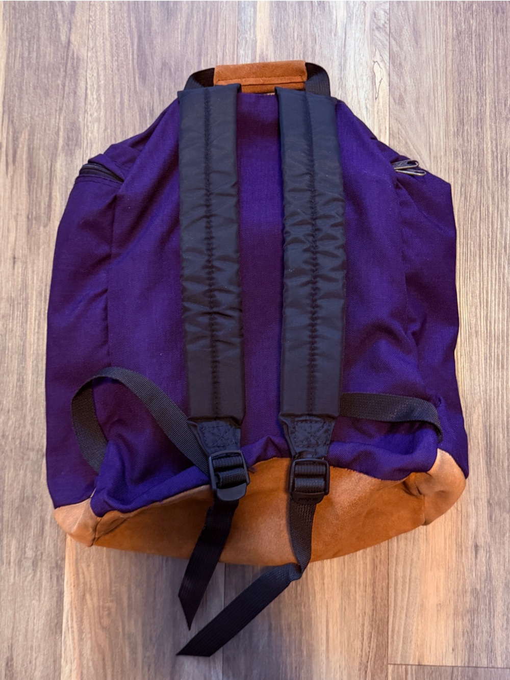 Vintage JanSport Purple Backpack with Tan Accents - Picture 10 of 13